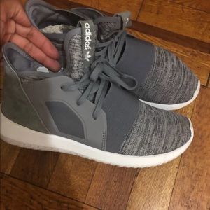 Adidas tubular Defiant Sneakers